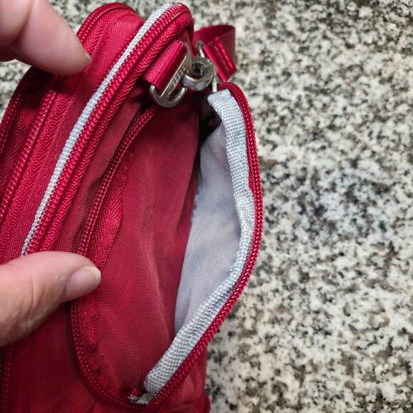 Baggallini Crossbody Shoulder Belt Waist Bag Red 5 Compartments - Picture 7 of 8